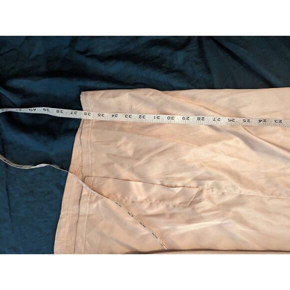 PRETTY little thing champagne cocktail dress body con satin ruffled neckline nwt - Picture 4 of 9